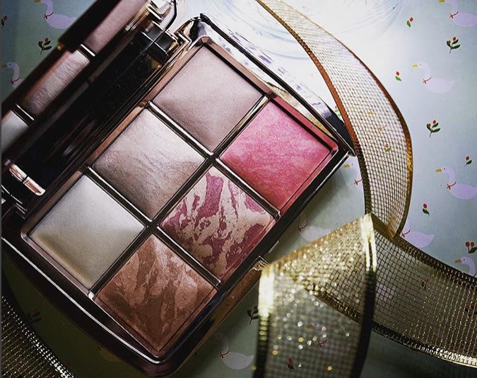 Hourglass Ambient Lighting Palette 3 Review Shelly Lighting